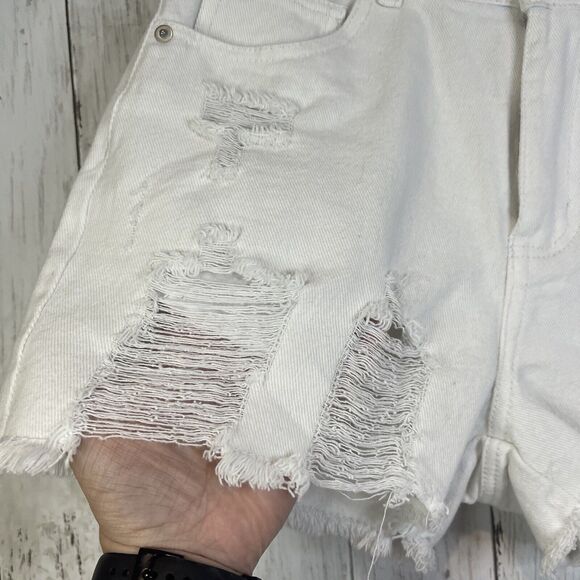 Chelsea & Violet C & V shorts womens size 28 white denim distressed festival - Picture 3 of 9